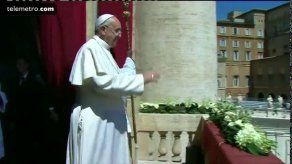 Papa Francisco reza por la paz en Ucrania y Siria Papa Francisco reza por la paz en Ucrania y Siria