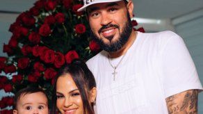 Natti Natasha muestra la foto del reencuentro con Raphy Pina