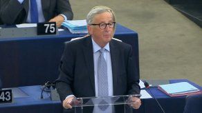 Juncker advierte del riesgo de un Brexit “duro”