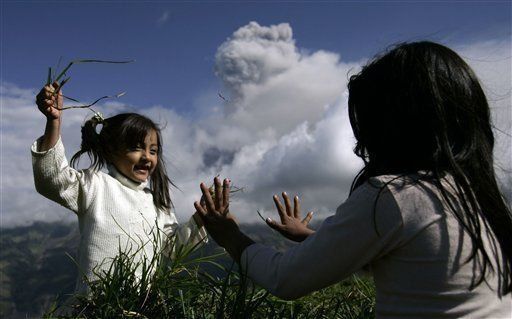 Tungurahua aumenta erupción en Ecuador