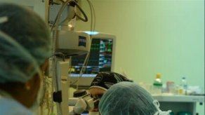 Cirugías de cataratas y vacunación en jornada de mora quirúrgica de la CSS