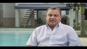 Anel Bolo Flores de la Lastra.