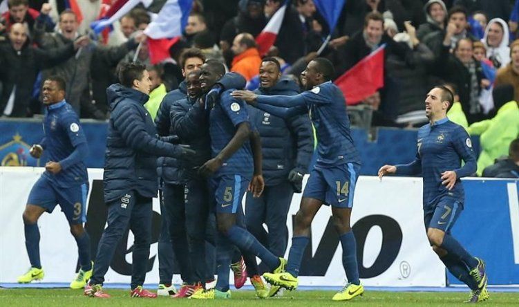 Francia y Holanda ultiman sus pruebas antes de la gira previa al Mundial