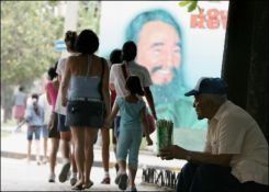Gobierno entrega tierra ociosas a campesinos