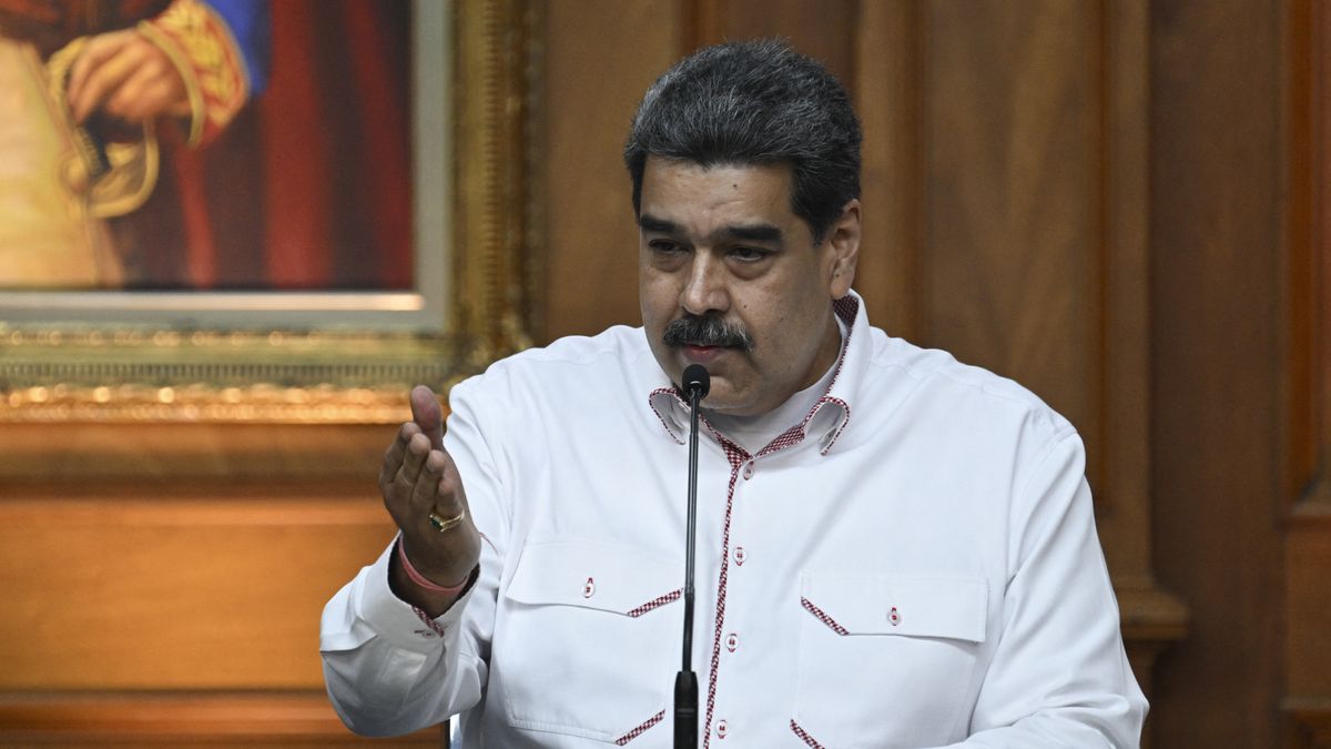 Venezuela bajo presión: Maduro denuncia presencia de ocho barcos y un submarino de EE.UU.