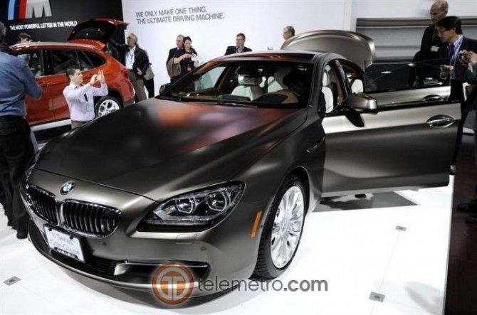 Exposición de autos en Nueva York EEUU