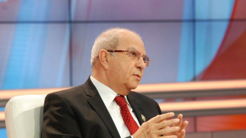 Bernal pide a la Procuradora que prohíba salir del país al rector García de Paredes