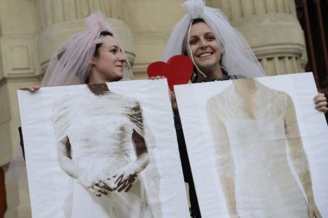 Primer matrimonio gay en Francia
