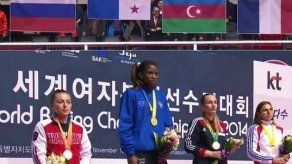 Atheyna Bylon se baña de oro en el Mundial de Boxeo femenino
