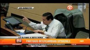 Rompen protocolo en la Asamblea durante sesión