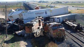 Chocan 3 trenes de carga en Texas