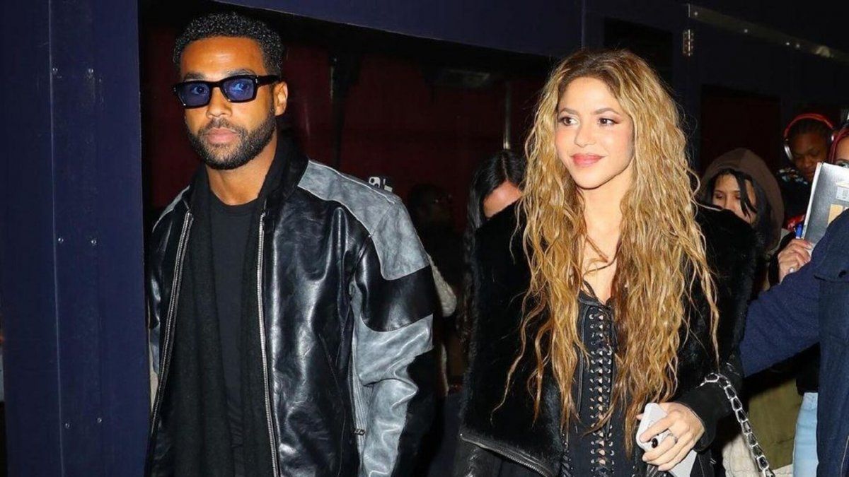 ¿Nuevo Romance? Shakira Y Lucien Laviscount Fueron Captados Juntos