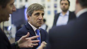 Fiscal argentino imputa a ministro de Finanzas por emitir deuda a 100 años