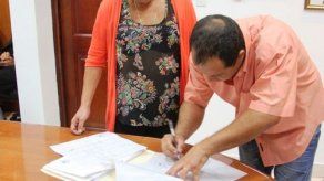 Otorgan personería jurídica a trabajadores de empresa ferroviaria Otorgan personería jurídica a trabajadores de empresa ferroviaria