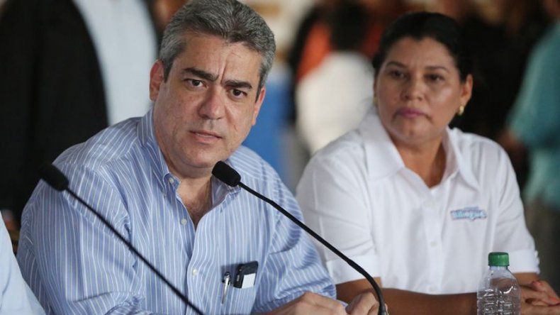 Titular de Salud plantea unificar números de emergencias