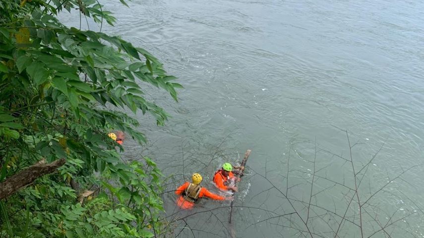 SINAPROC busca a menor de 17 años que cayó al río Changuinola.