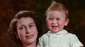 Rey Carlos celebra su primer Día de la Madre sin la reina Isabel II