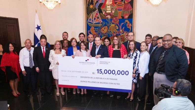 Gobierno efectúa pago de B/.15 millones a educadores en concepto de vigencias expiradas