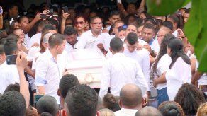 Despiden a adolescente que fue asesinada por su padre en Nuevo Tocumen