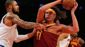 Varejao no volverá a jugar esta temporada