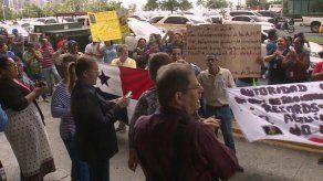 Alemán pide a trabajadores de AMP voto de confianza para buscar solución al pago de bono