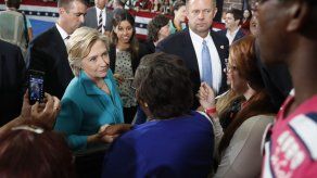 Clinton recibe primer informe de inteligencia como candidata