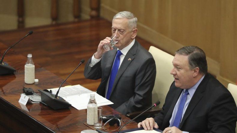Secretario de Defensa de EEUU hace visita sorpresa a Kabul