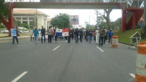 Trabajadores del Canal marchan hacia la ACP para exigir mejoras salariales Trabajadores del Canal marchan hacia la ACP para exigir mejoras salariales