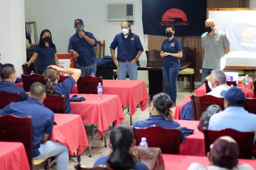 Capacitación de líderes del Movimiento Otro Camino.