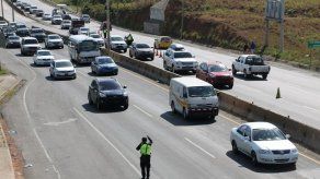 Realizarán inversión de carriles los fines de semana hacia el interior y de retorno a la capital Realizarán inversión de carriles los fines de semana hacia el interior y de retorno a la capital