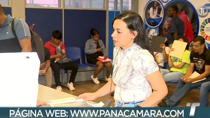 ¡Postúlese! A las oportunidades de empleo de la Cámara de Comercio hoy