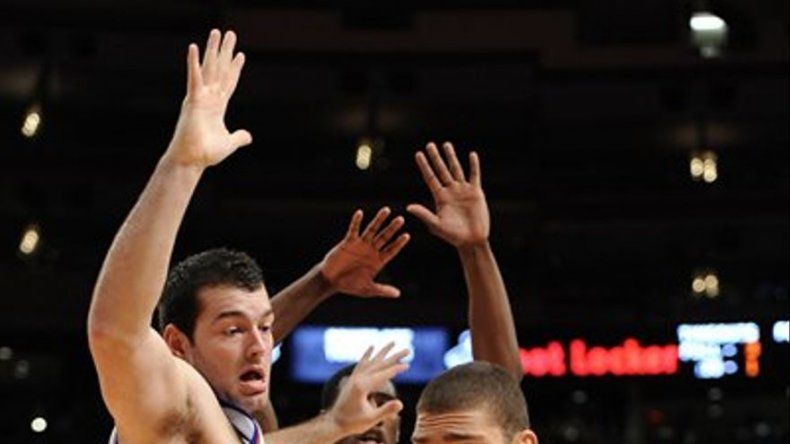 Brook López será operado por fractura en pie derecho