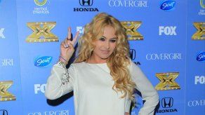 Paulina Rubio colma de halagos a Selena Gomez