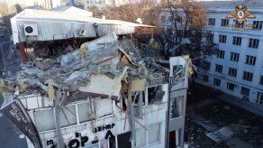 Al menos un muerto en bombardeo ucraniano masivo en Donetsk