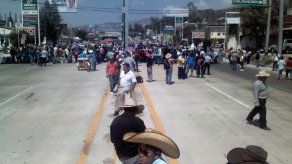 México: Muere profesor tras choque entre maestros y policías