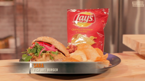 Tempura fish anti burger - Sara Chen