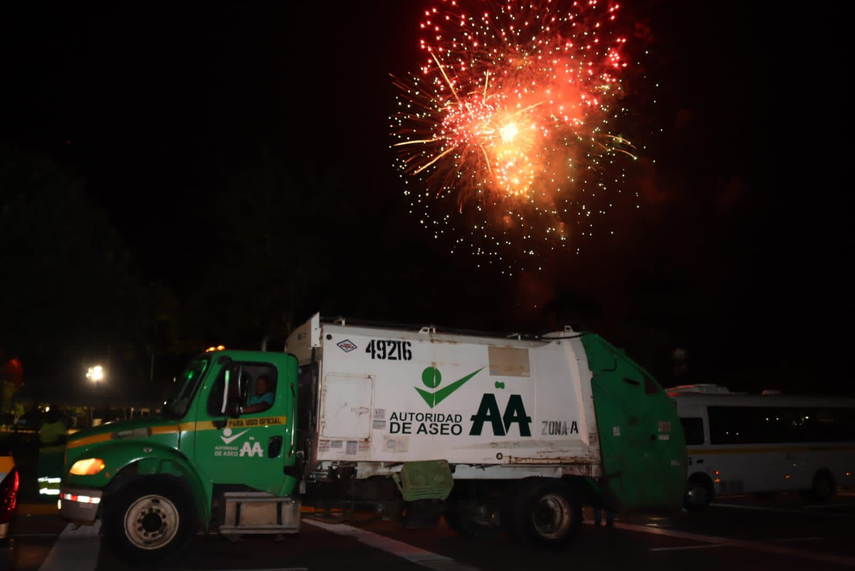Autoridad de Aseo realiza limpieza en la Cinta Costera.
