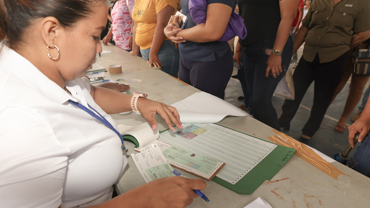 Pagos del PASE-U del IFARHU. Pagos del PASE-U del IFARHU.