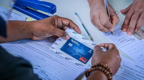 Tarjeta Clave Social del IFARHU para el pago de PASE-U. Tarjeta Clave Social del IFARHU para el pago de PASE-U.