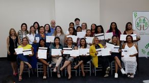 Fundaciones gradúan a 17 mujeres