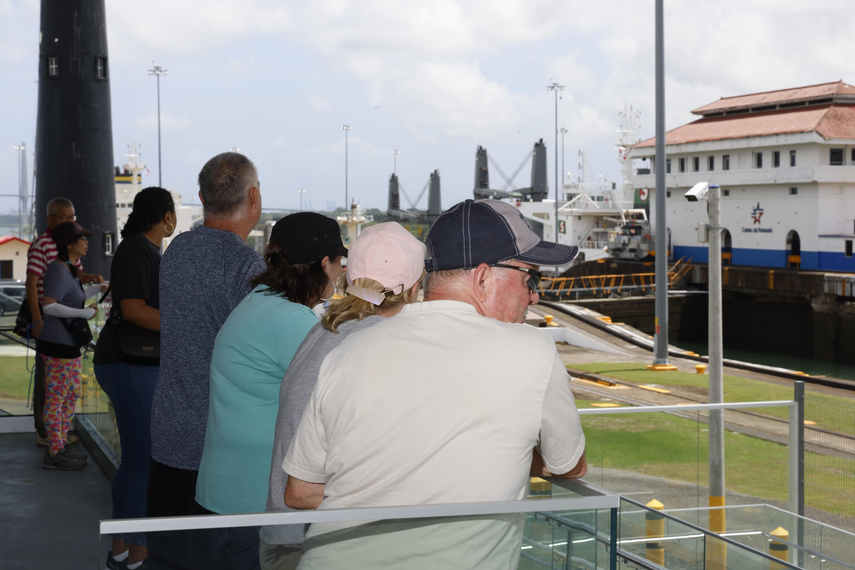 El Canal de Panamá inaugura un nuevo mirador turístico en Gatún.