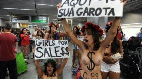 Carnaval en Brasil: militantes feministas protestan por turismo sexual