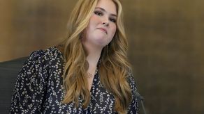 La reina Máxima dijo que su hija Amalia “no puede salir de casa” y que eso tiene “enormes consecuencias en su vida”.