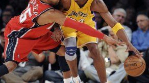 Los Angeles pierde como local ante los Hornets