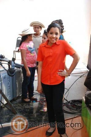 En el camerino de la 2da cantadera