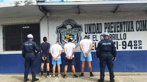 Cuatro hombres intentaban robar un auto en la Cinta Costera Cuatro hombres intentaban robar un auto en la Cinta Costera