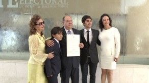 Afú acreditado como diputado tras recibir credenciales