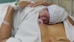 NY dará 6 semanas de licencia por maternidad a empleados