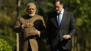 España recibe a primer ministro de India por primera vez en 25 años
