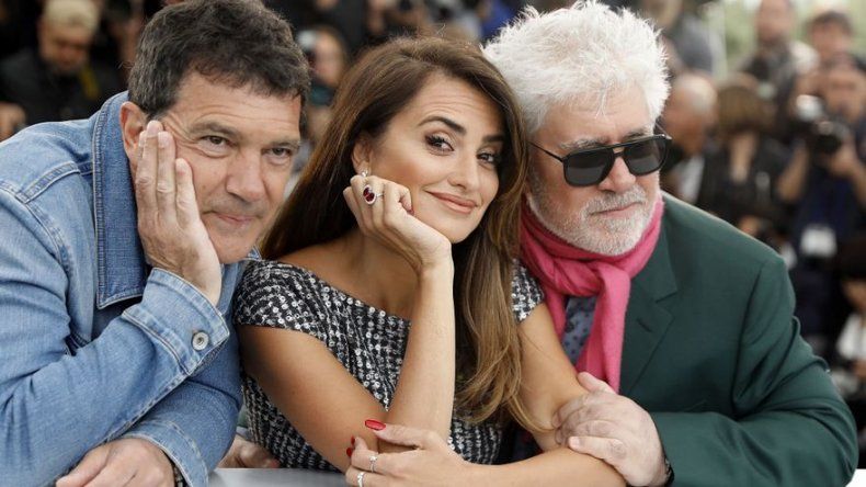 Dolor y gloria, codo a codo con surcoreana Parásito para la crítica en Cannes